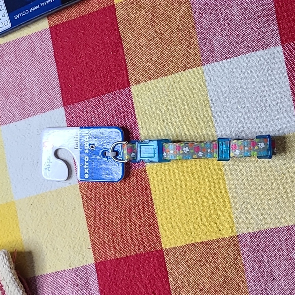 New pet collar extra small Aspen Pet brand